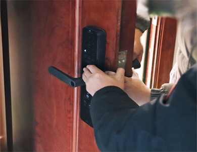 连云24小时上门开锁公司
